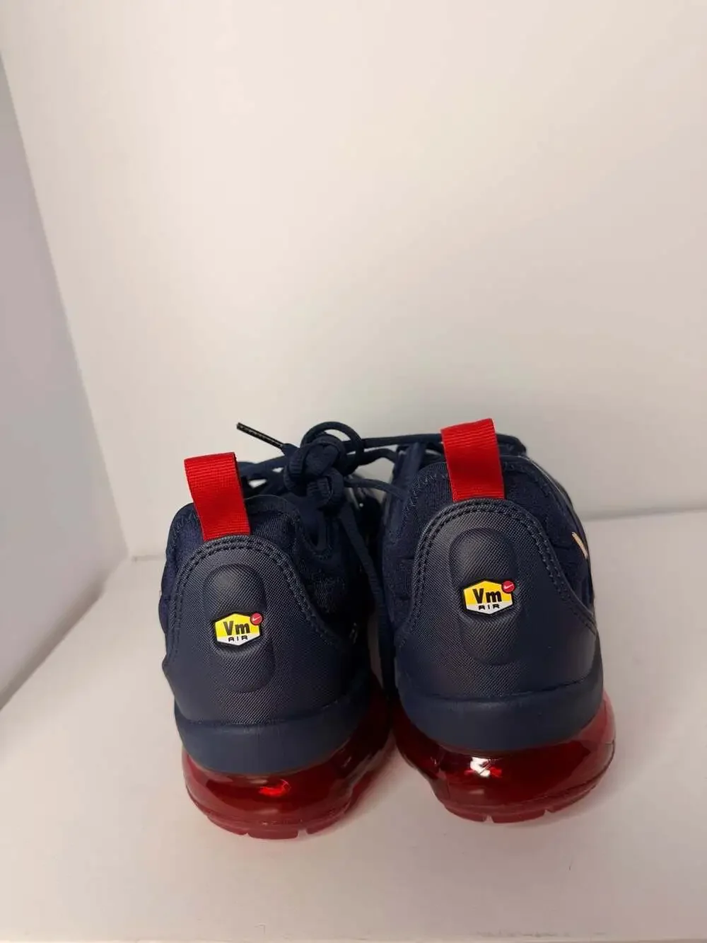 Nike Air VaporMax Plus Midnight Navy Red Gold Size 8